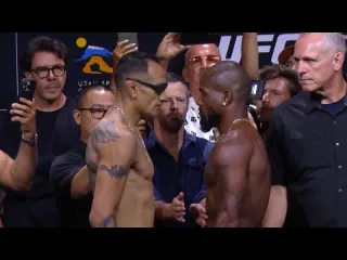 Тони фергюсон vs бобби грин битва взглядов перед ufc 291