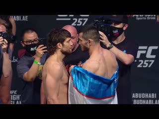 Махмуд мурадов vs эндрю санчез церемония взвешивания ufc 257