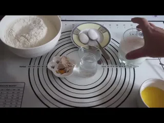 Сначала сваритьпотом испечь немецкие булочкиlaugenbrtchen