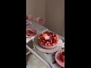 Чизкейк с розовой матчей