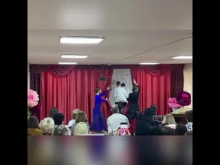 Порадовали девчонок