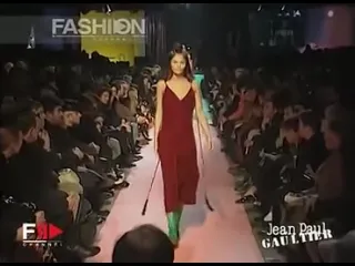 Хелена кристенсен x жан пол готье 1996 канал моды