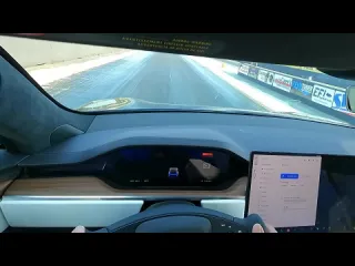 Tesla model s plaid разгон 0160 мильч