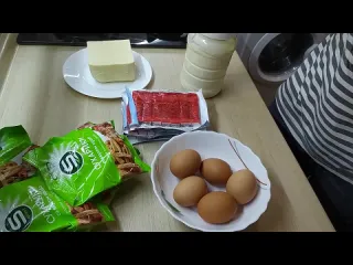 Вкусно дома салат с сухариками самый вкусный салат в мире 1