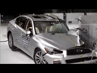 2014 infiniti q50 small overlap iihs crash test