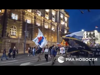 В белграде сейчас проходят митинги рифмы и панчи