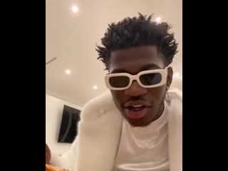 Lil nas x через 365 после создания old town road