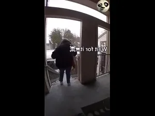 Прохладно там